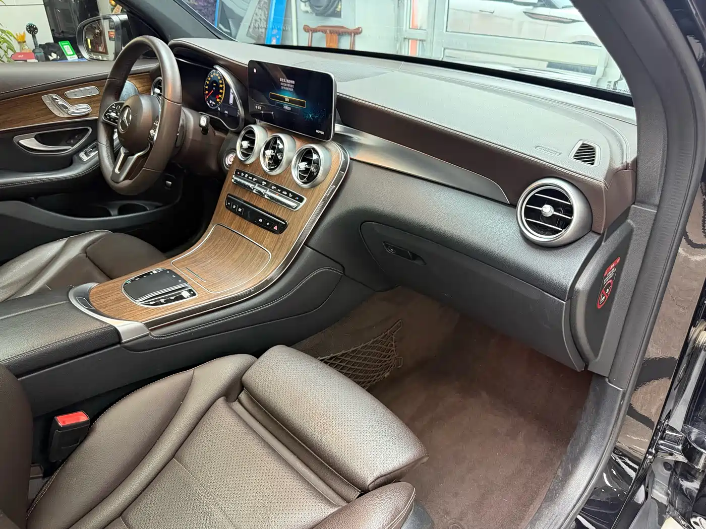 Mercedes-Benz GLC 2020 GLC 300 L 4MATIC Luxury фото 32