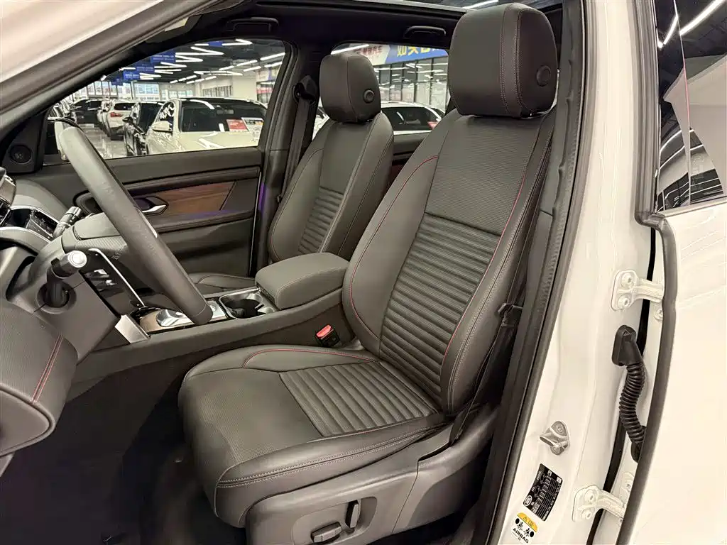 Land Rover Discovery Sport 2022 Model 249PS R-Dynamic S Performance Edition 5-Seater фото 5