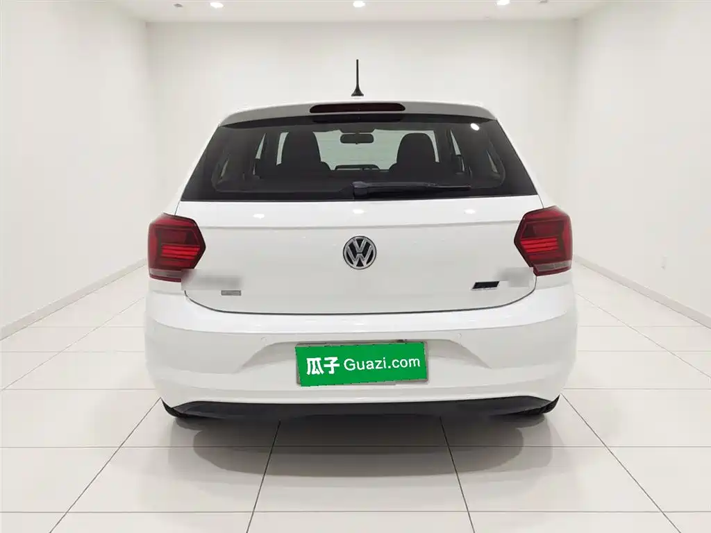 Volkswagen Polo 2019 Plus 1.5L Automatic Colorful Tech Edition фото 6