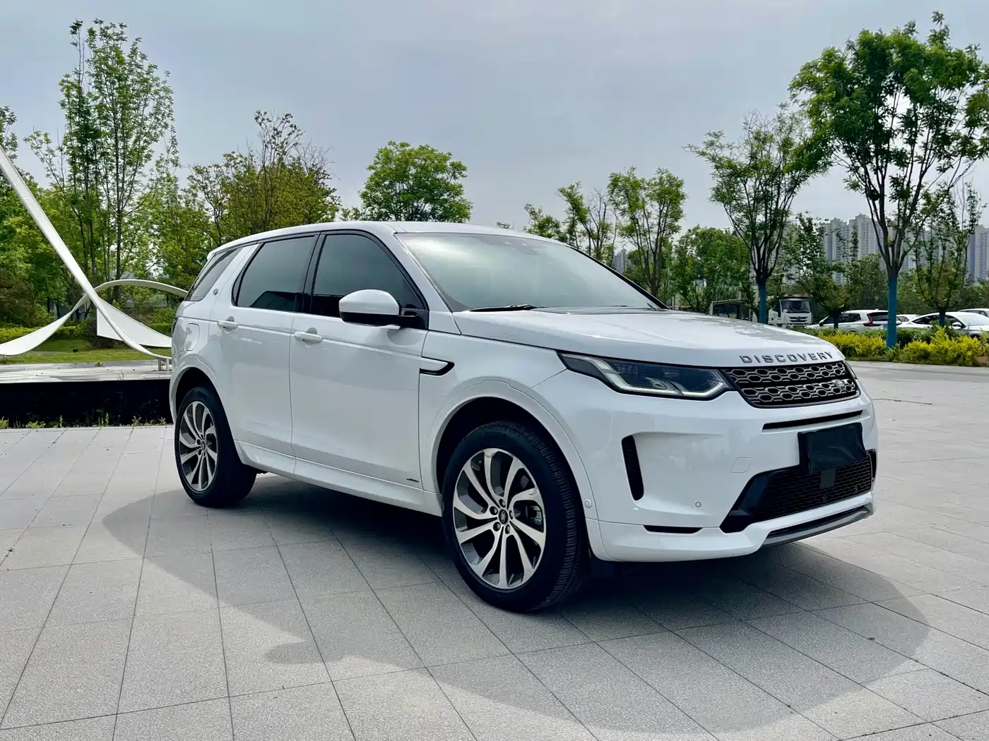 Land Rover Discovery Sport 2020 249PS R-Dynamic Performance Tech 7-seater фото 3