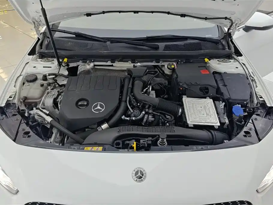 Mercedes-Benz A-Class 2021 Facelift A 180 L Sport Sedan фото 10