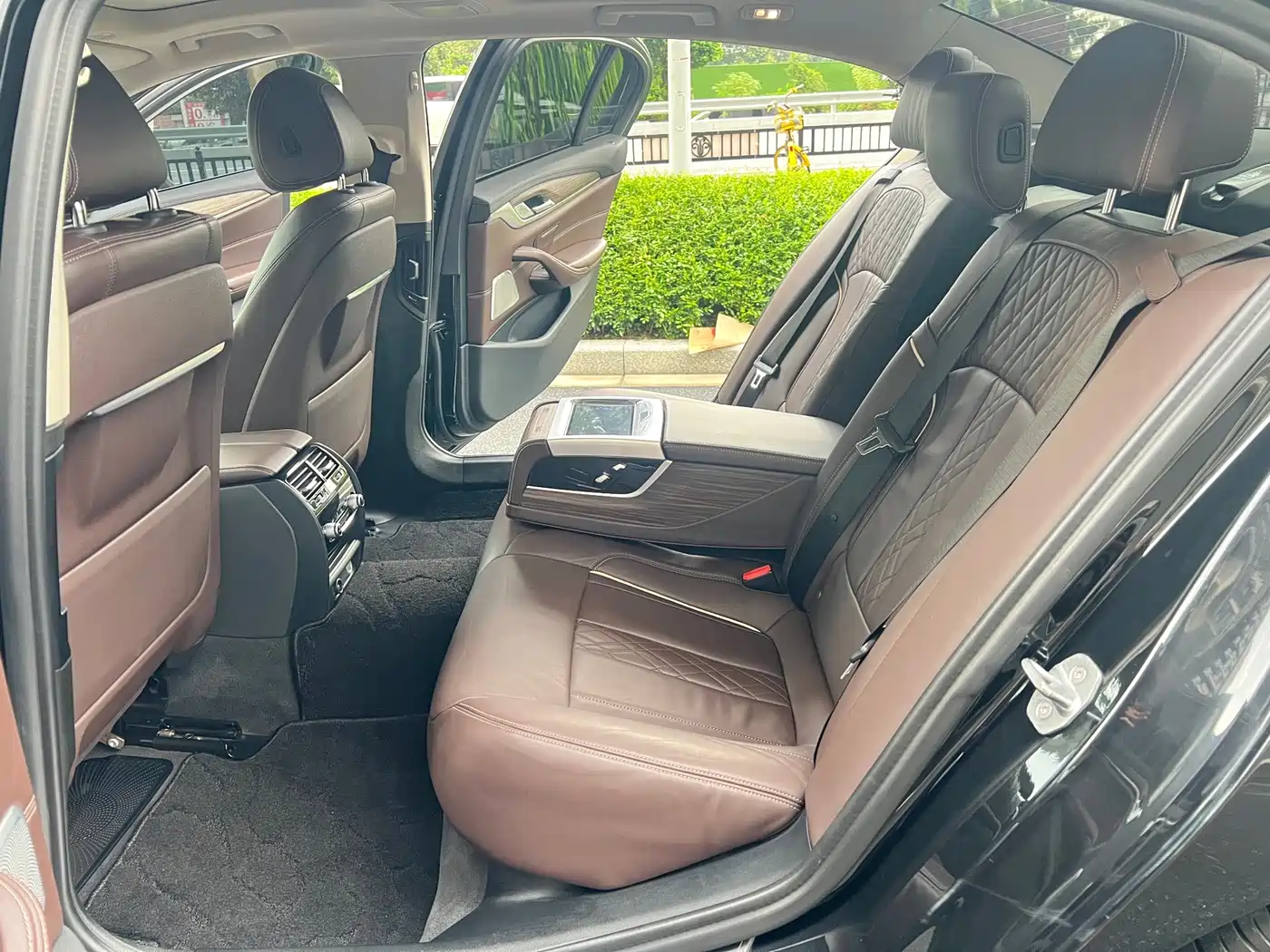Фото 14 - BMW 5 Series