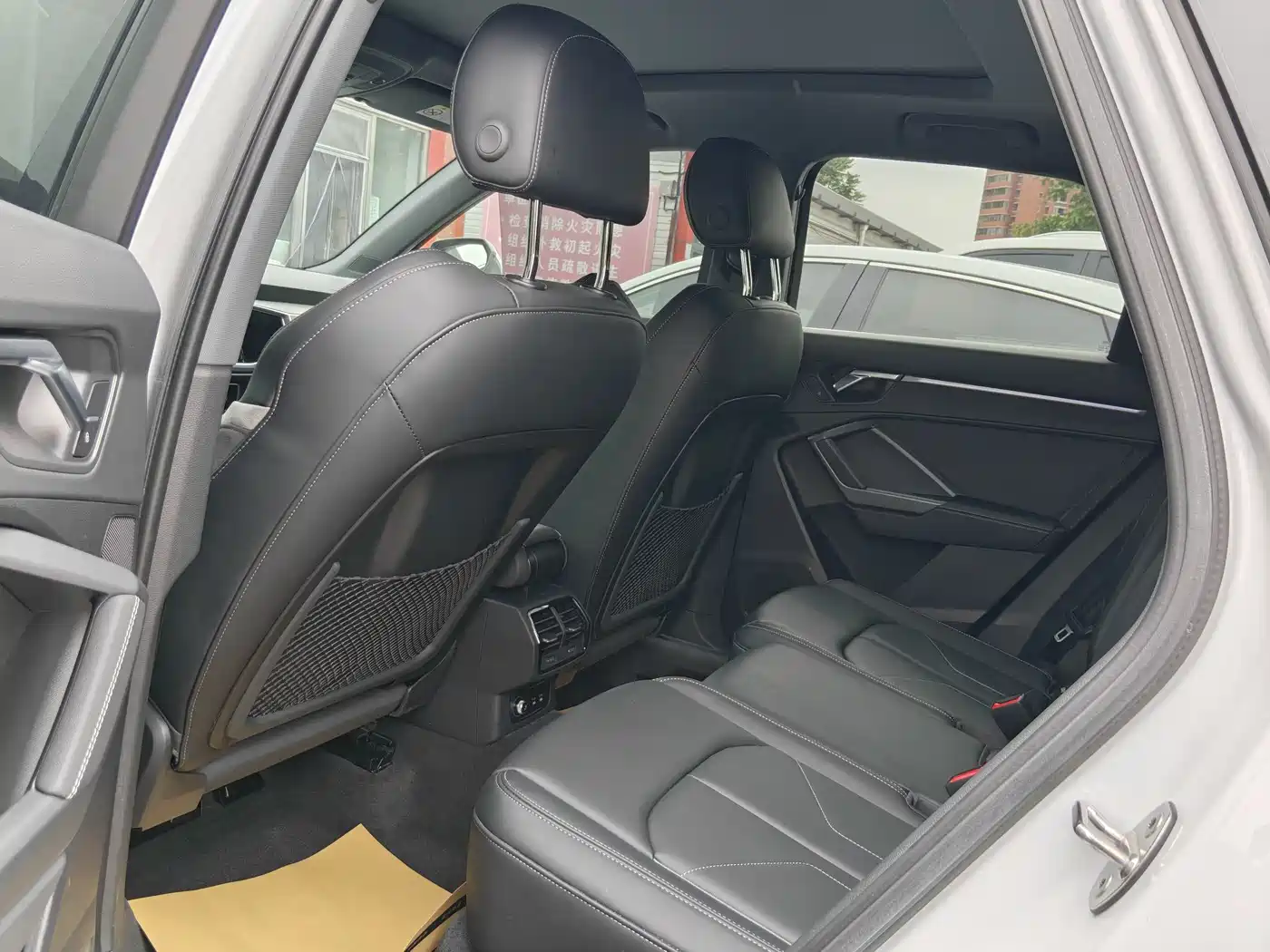 Audi Q3 2024 35 TFSI Fashion Sport фото 3