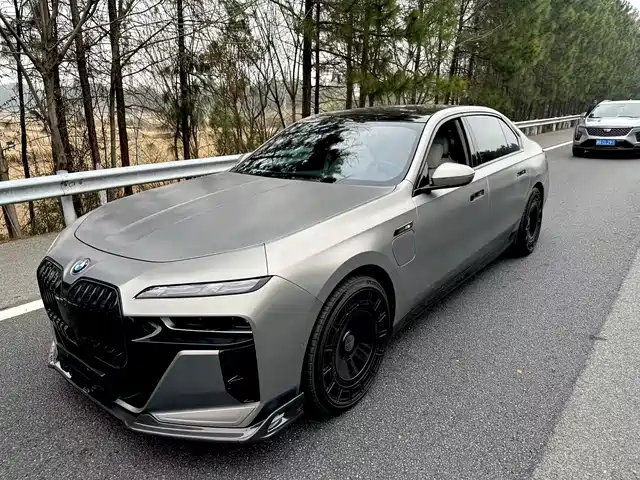  BMW BMW i7 2023 Model xDrive60L M Sport Package