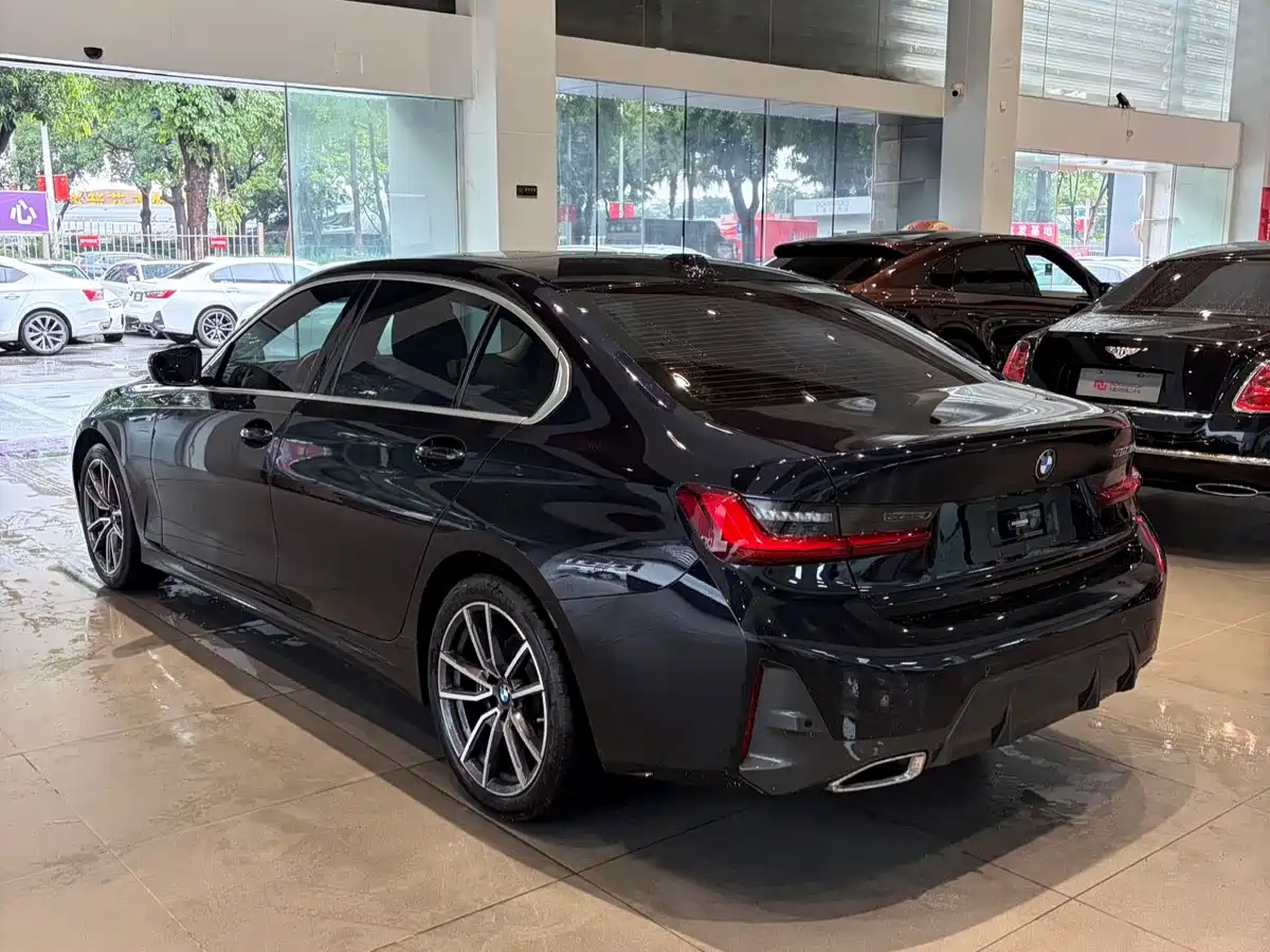 BMW 3 Series 2023 320Li M Sport Package фото 6