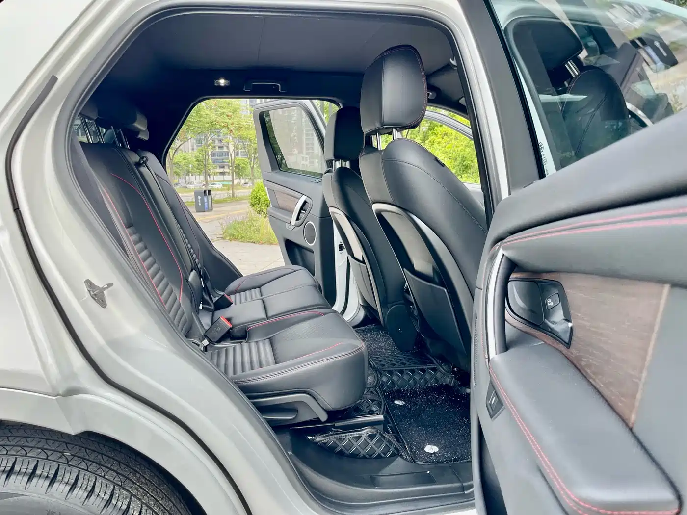 Land Rover Discovery Sport 2020 249PS R-Dynamic Performance Tech 7-seater фото 18