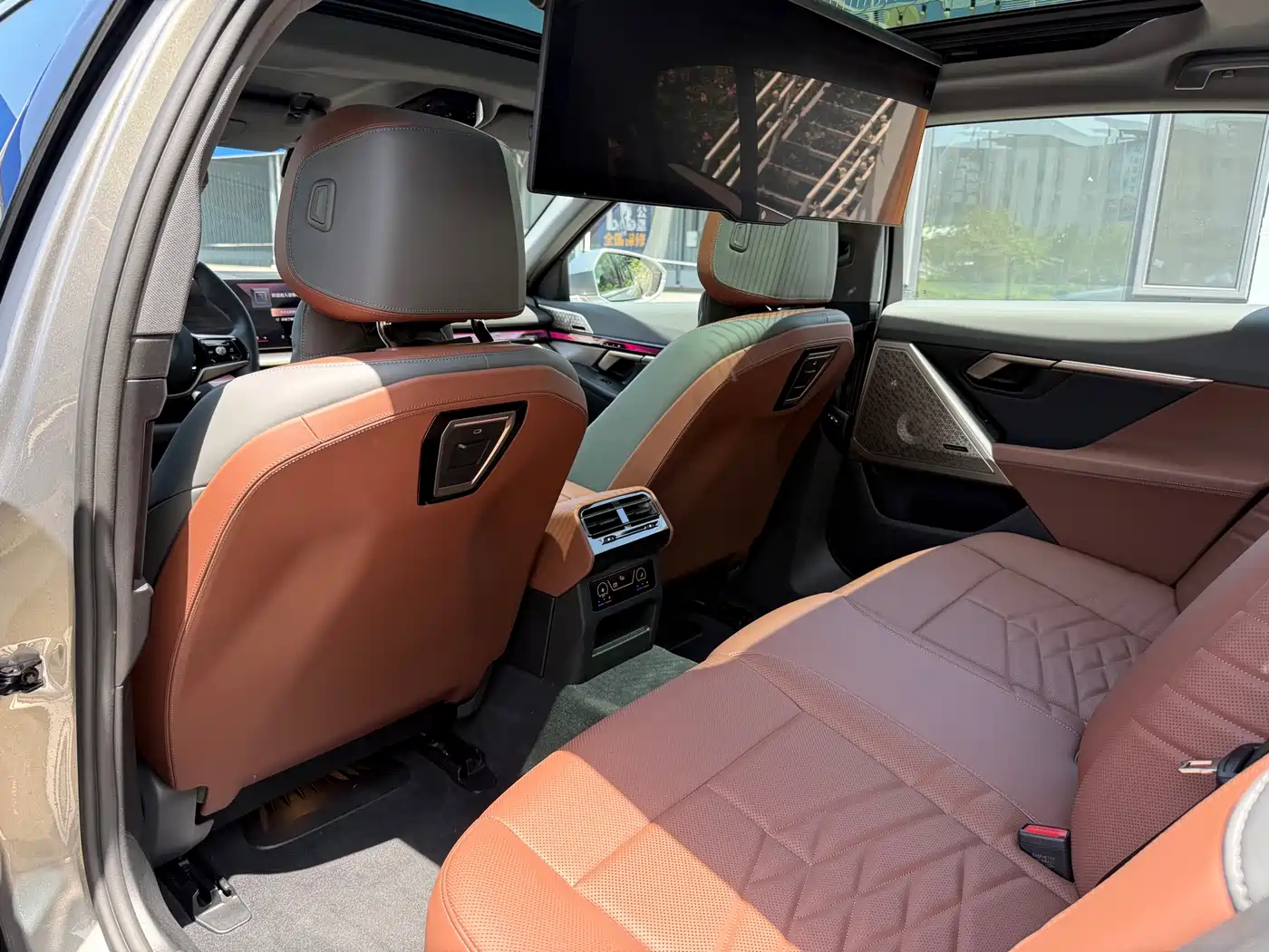 BMW i5 2024 eDrive 35L Premium Luxury Package фото 12