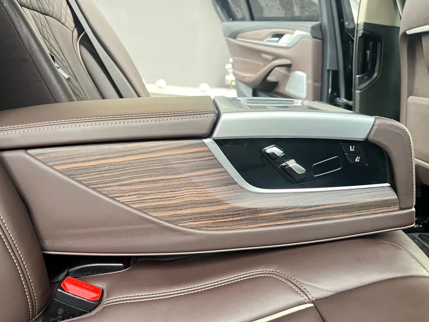 Фото 33 - BMW 5 Series