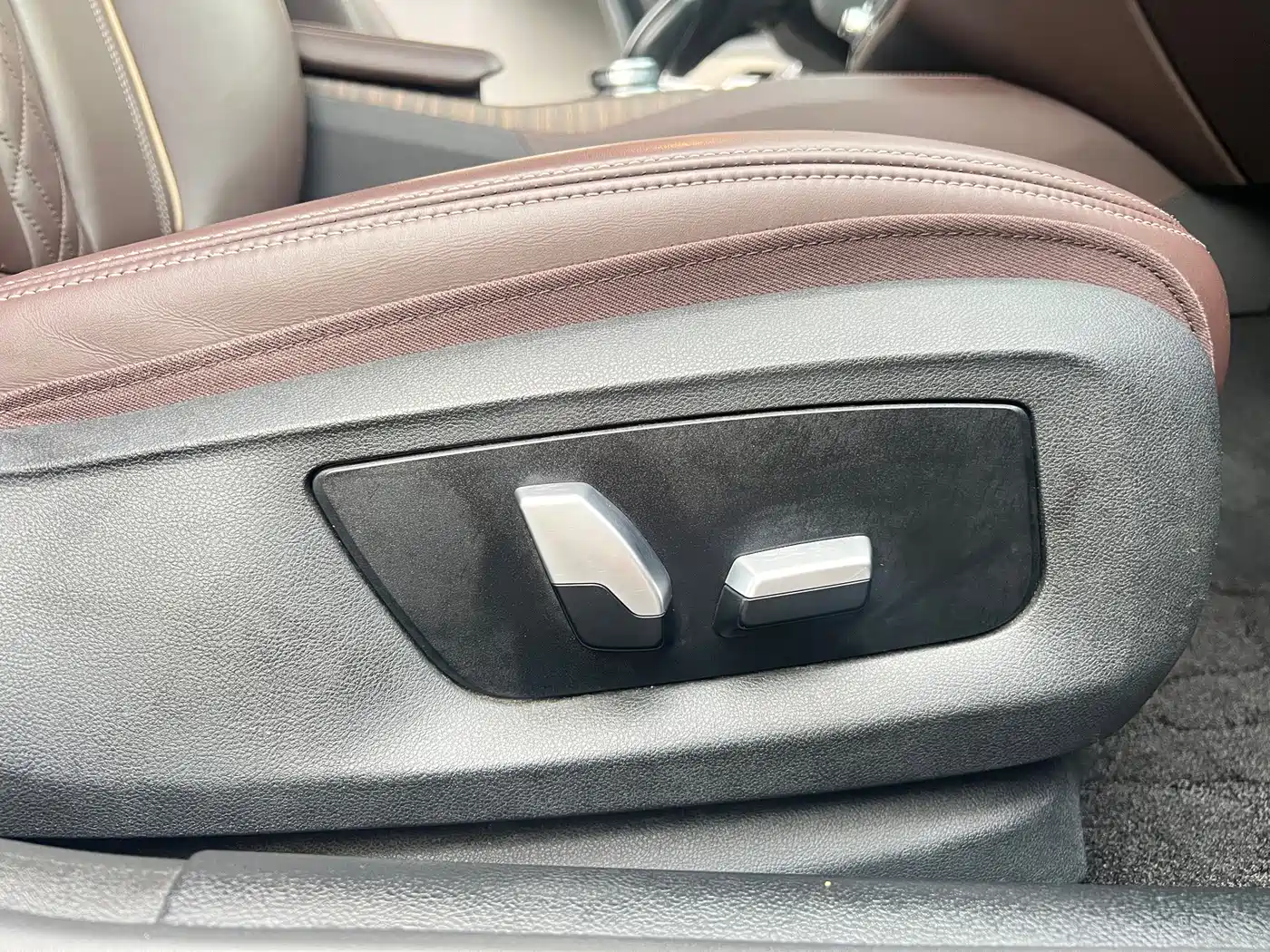 Фото 40 - BMW 5 Series