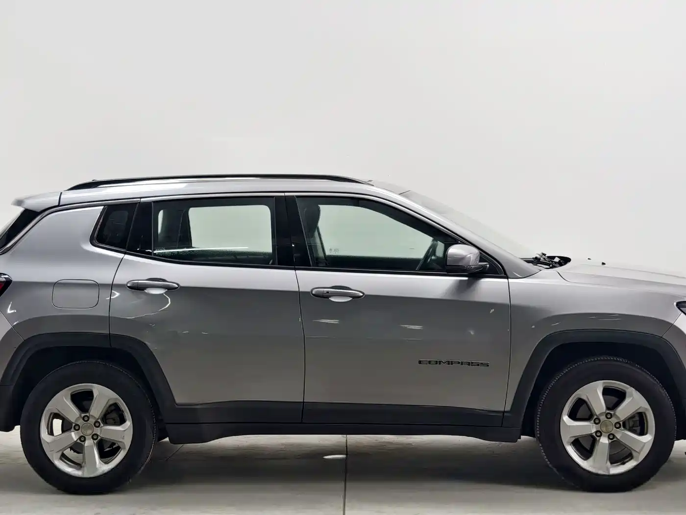 Фото 8 - Jeep Compass