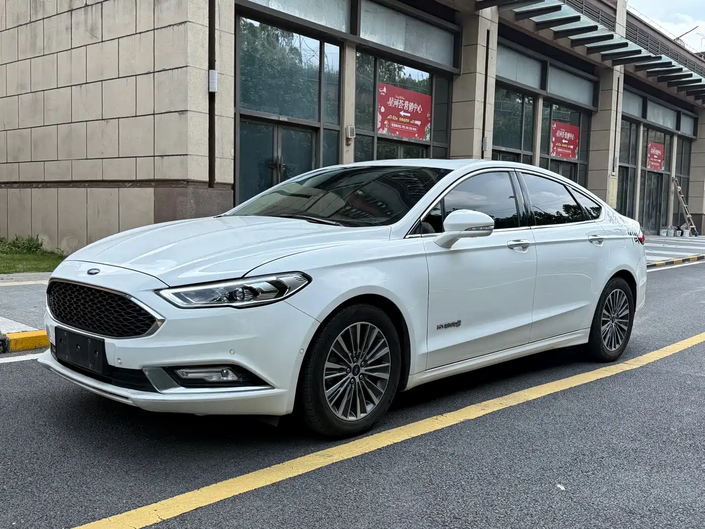 Ford Mondeo 2017 2.0L HEV Smart Premium Flagship