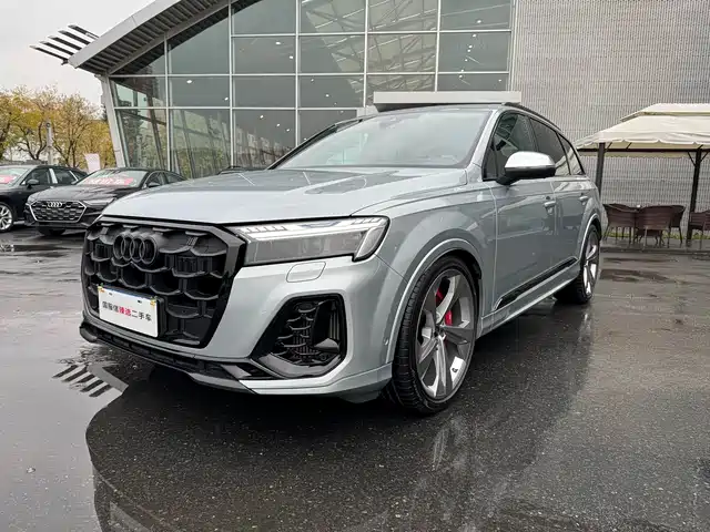 audi sq7