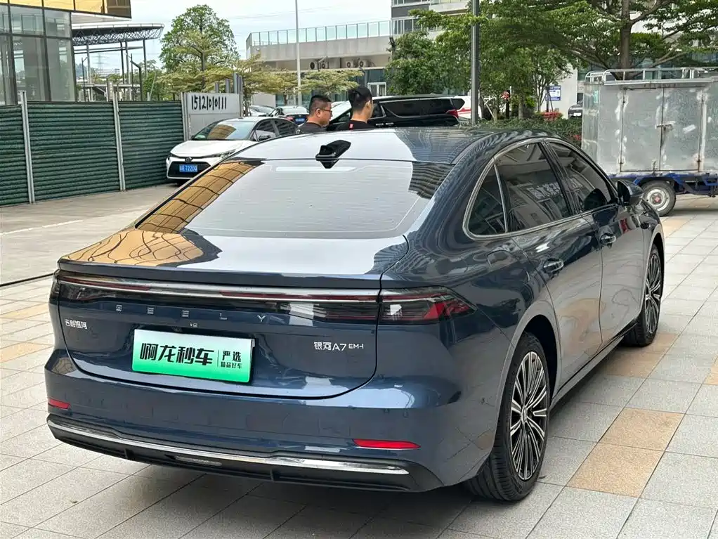 Geely Galaxy Galaxy A7 2025 EM-i фото 21
