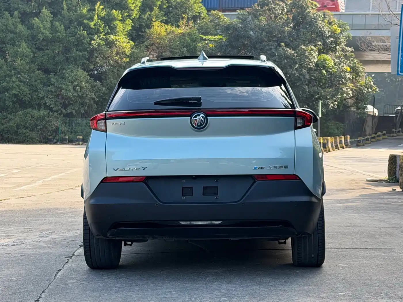 BUICK SLIGHTLY BLUE 7