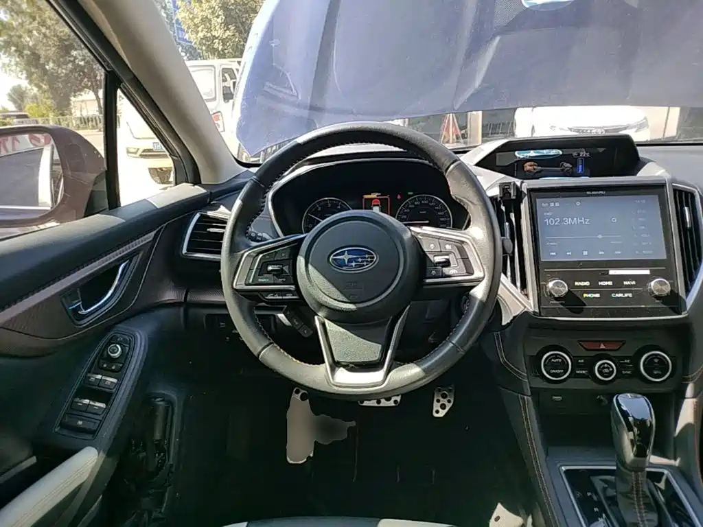 Photo 11 - Subaru XV
