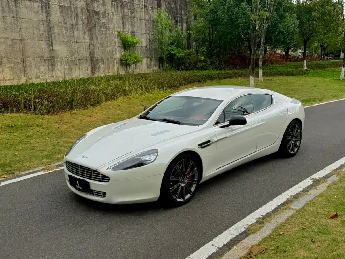 Aston Martin Rapide 2010 6.0L