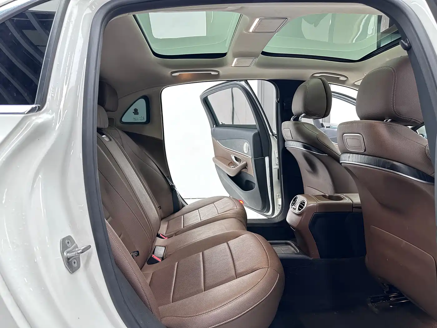 Mercedes-Benz E-Class 2018 E 200 L Sport фото 10