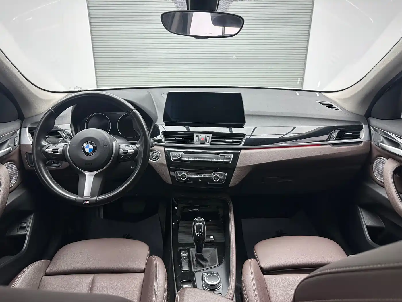 BMW X1 2022 sDrive20Li Premium фото 15