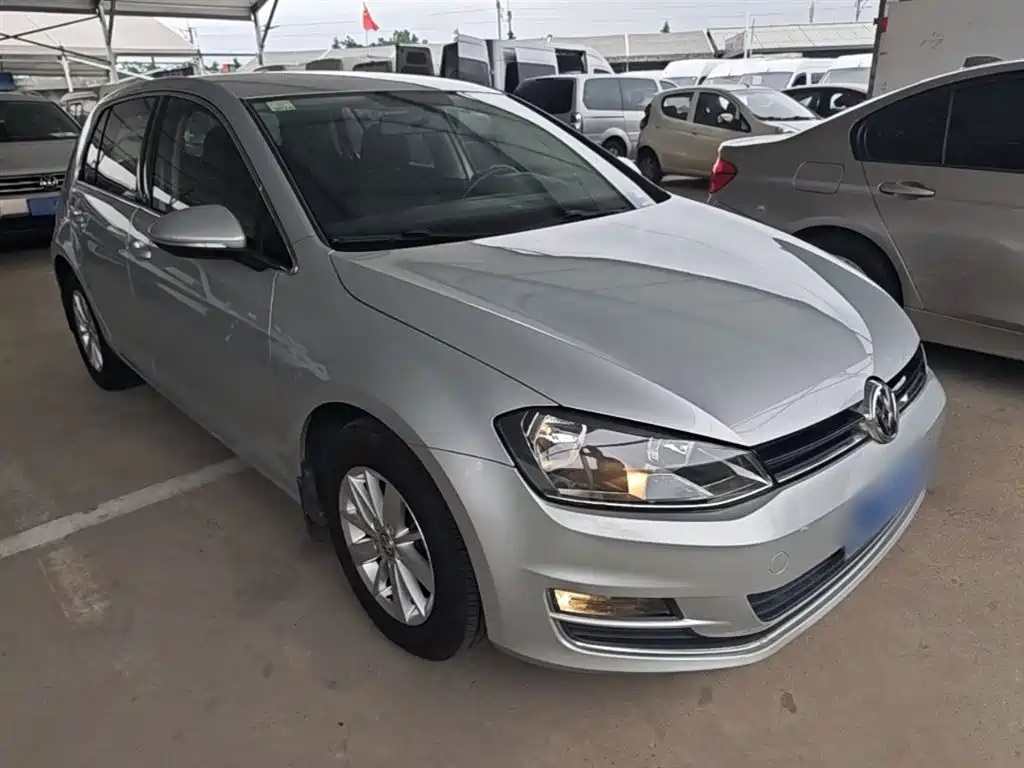 Volkswagen Golf 2015 1.6L Automatic Fashion фото 4