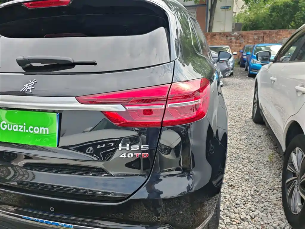 Hongqi HS5 2022 Facelift 2.0T Smart Flag Enjoyment AWD Edition фото 8