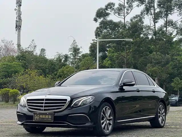 MERCEDES-BENZ E CLASS