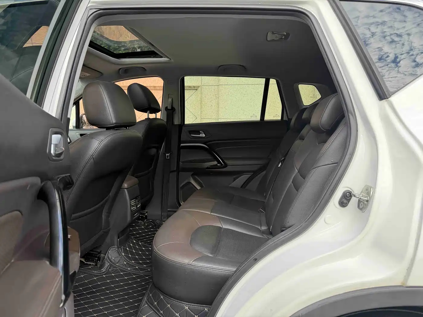 GAC Trumpchi Trumpchi GS4 2017 235T Automatic 2WD Luxury Smart Connected Edition фото 7