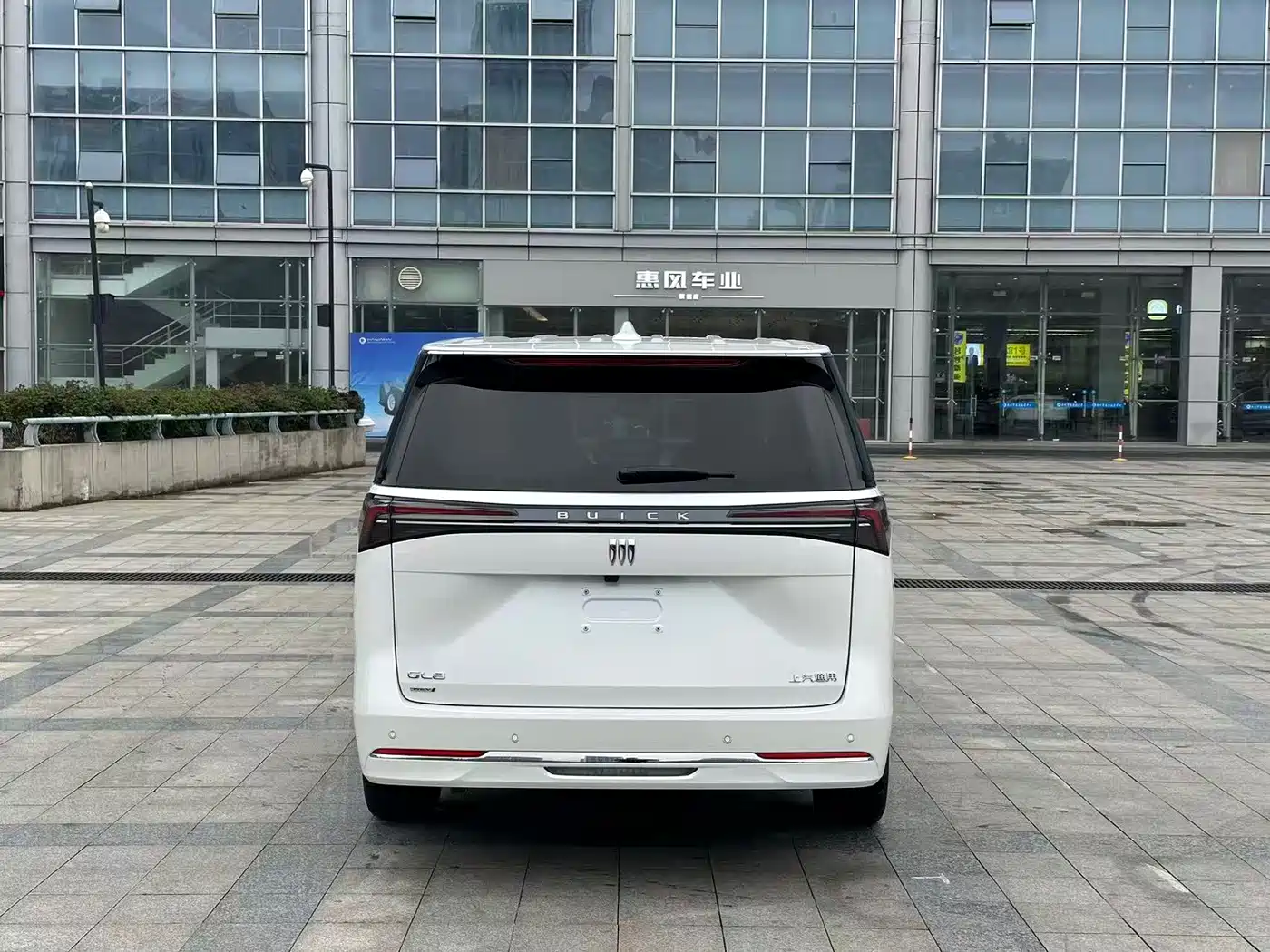 BUICK GL8 NEW ENERGY