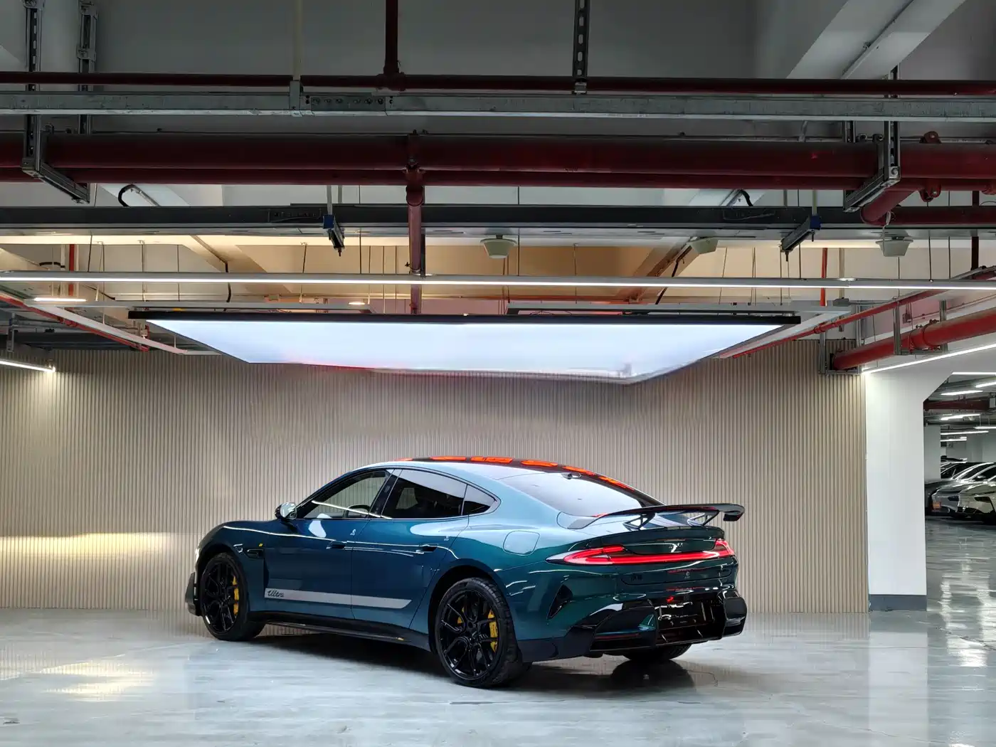 XIAOMI CAR XIAOMI SU7 ULTRA