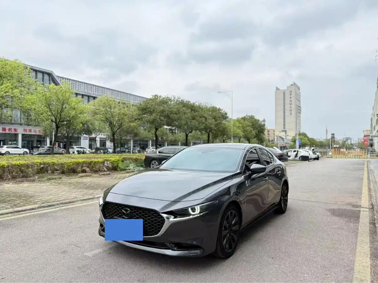 Mazda 3 Axela 2023 2.0L Automatic Premium Edition