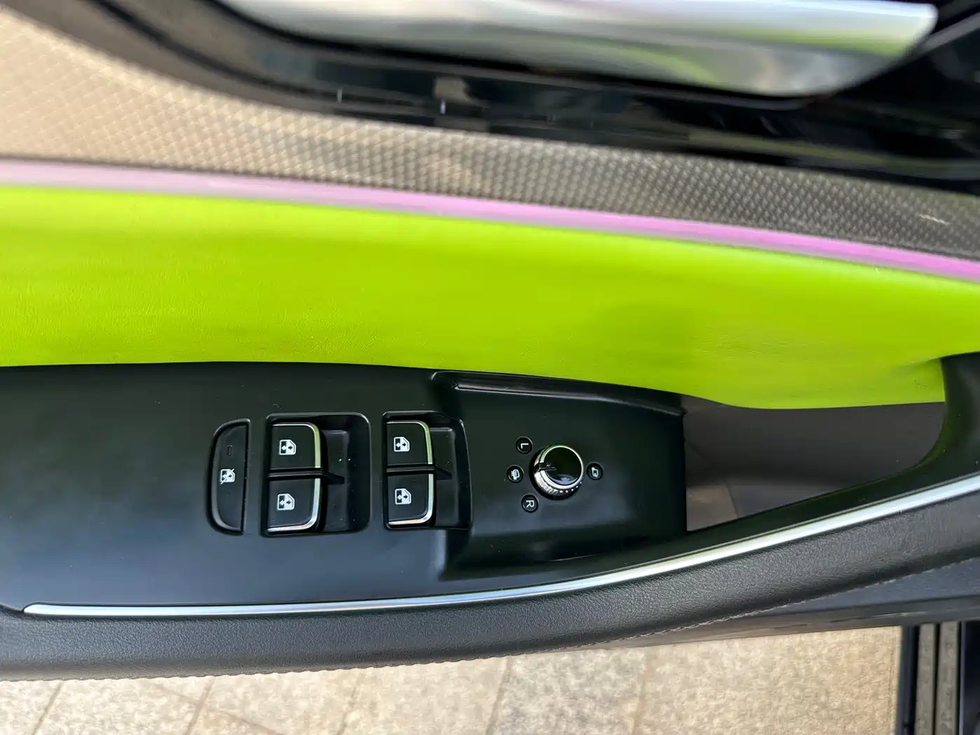 Hongqi HS5 2022 2.0T Smart Connect Premium Edition фото 34