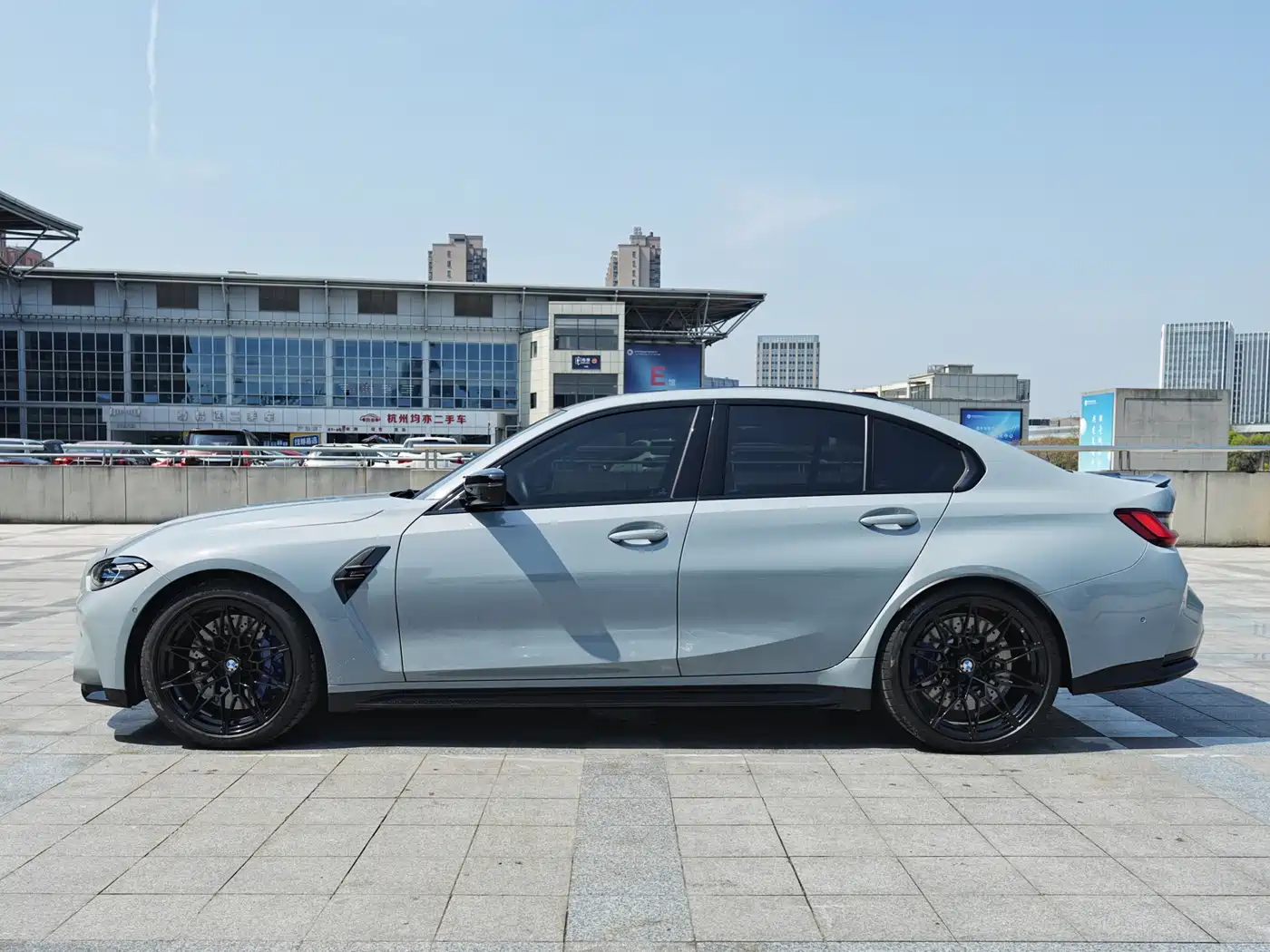 BMW M3 2023 M3 Sedan Thunder Edition фото 3