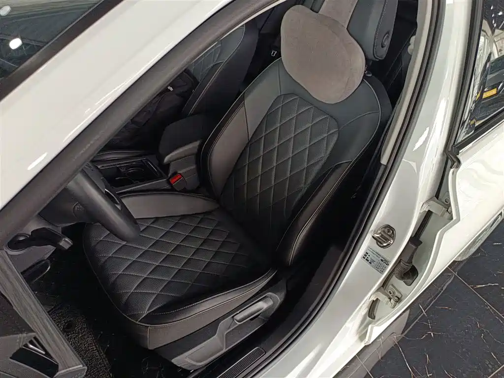Volkswagen Sagitar 2023 280TSI DSG Beyond Lite фото 15