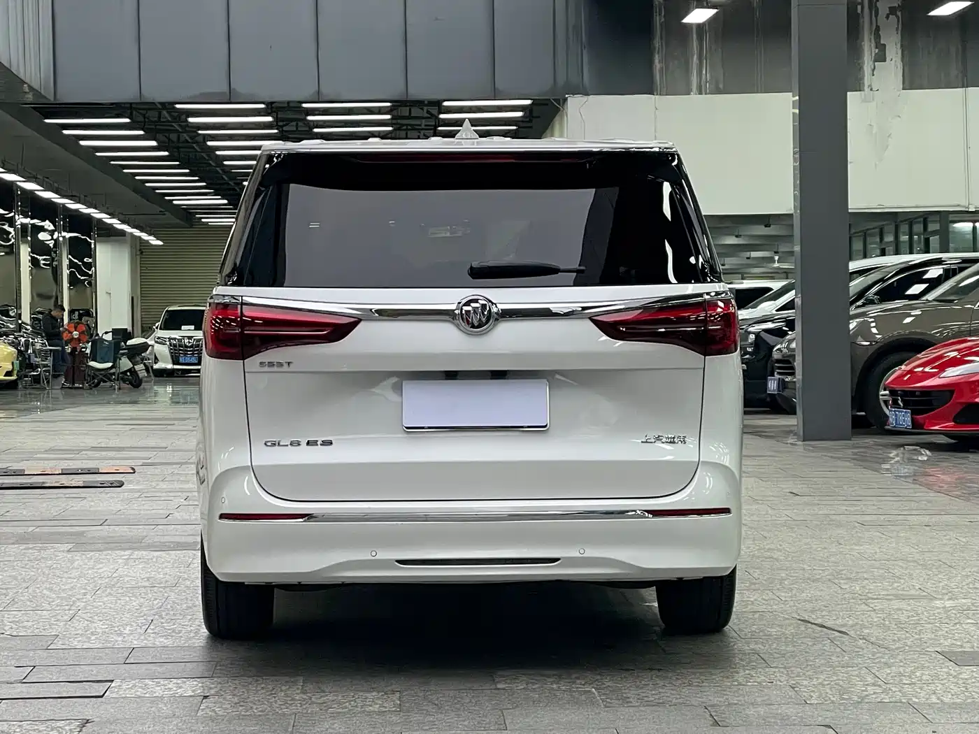 Buick GL8 2021 ES Landlord 653T Luxury фото 16