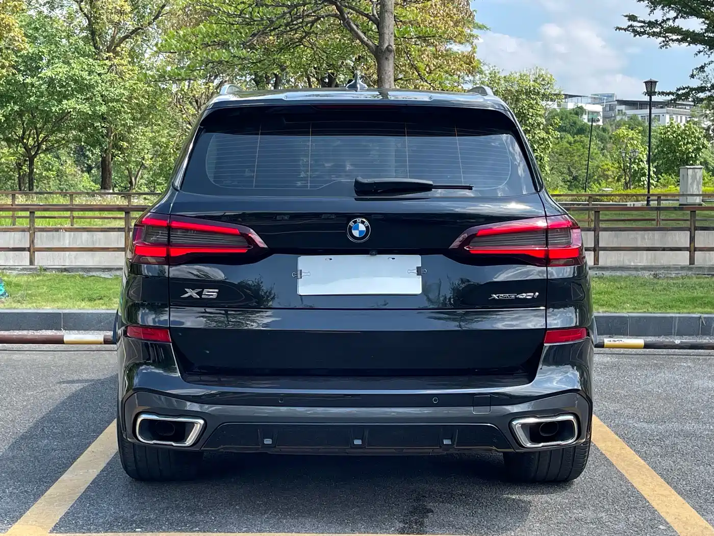BMW X5 (Import) 2021 xDrive40i M Sport Package фото 6