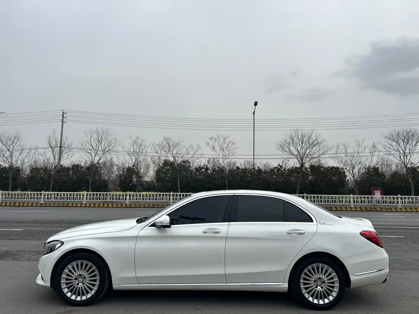 Mercedes-Benz C-Class 2016 C 180 L Sport фото 2