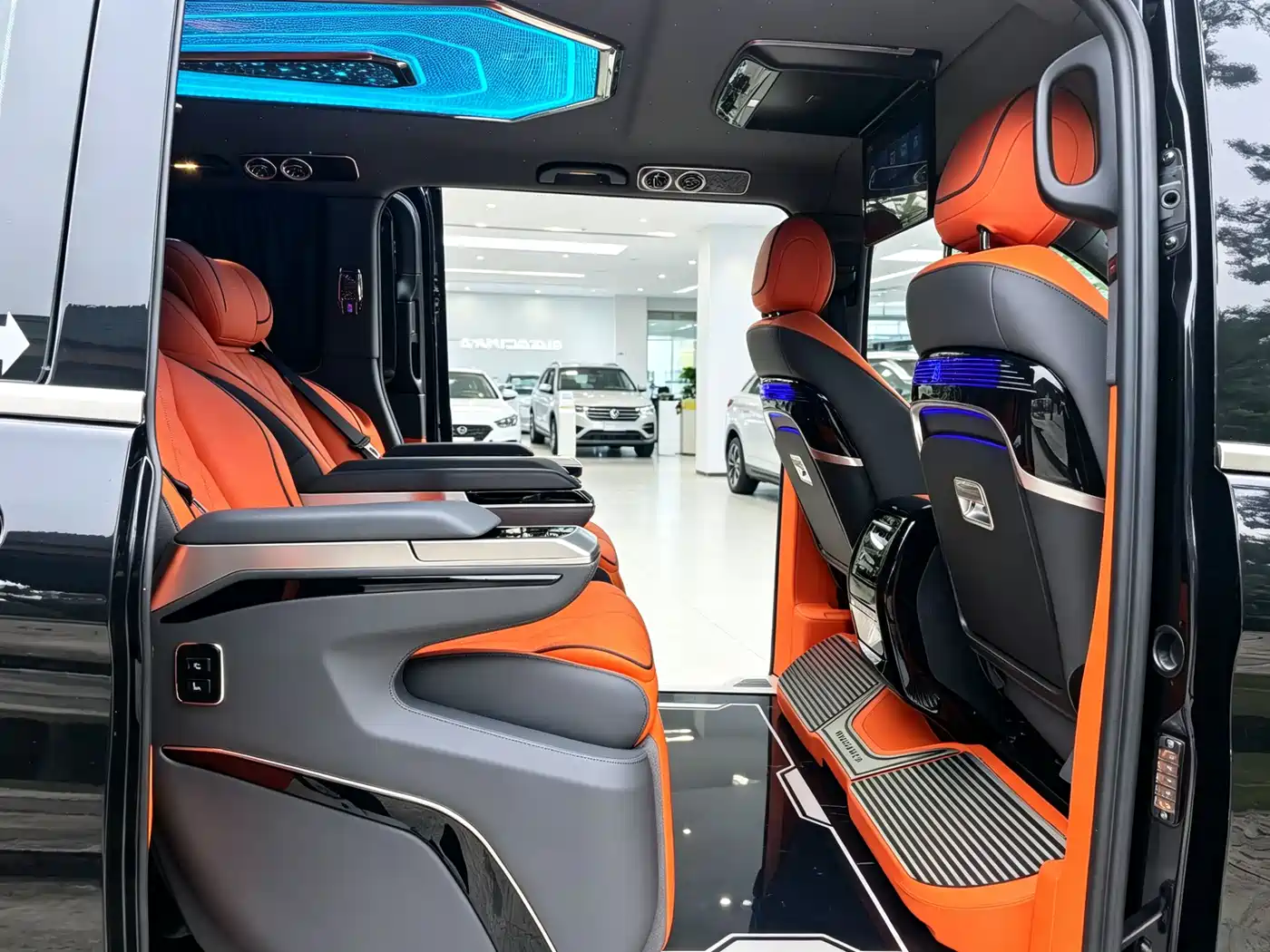 Mercedes-Benz Vito 2021 2.0T Business Edition 7-seater фото 13