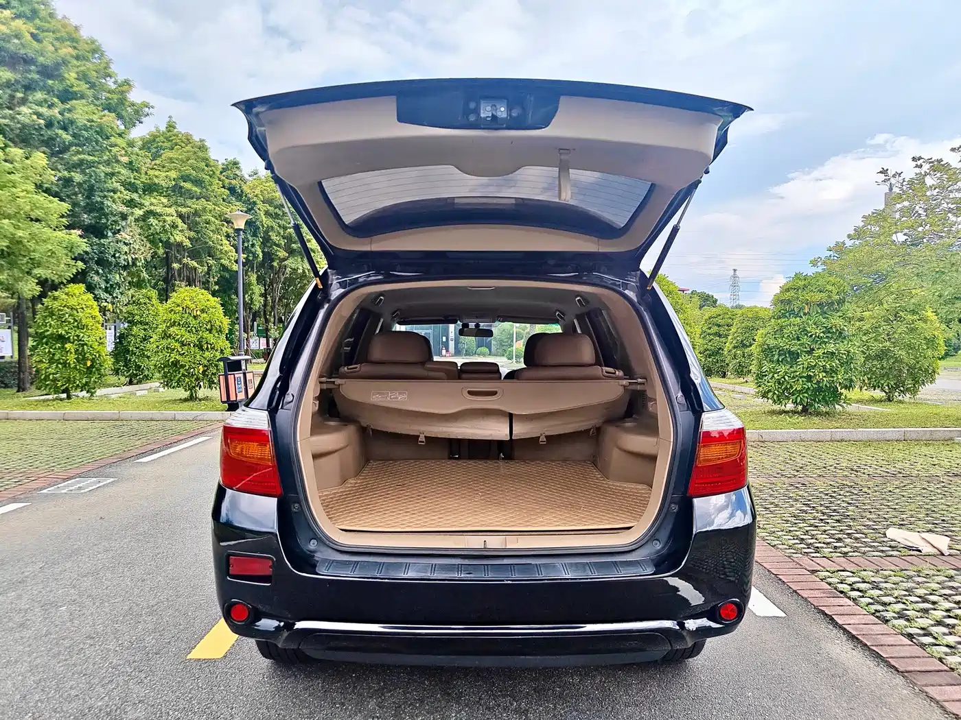 Toyota Highlander 2009 2.7L 2WD 5-seater Sport Edition фото 8