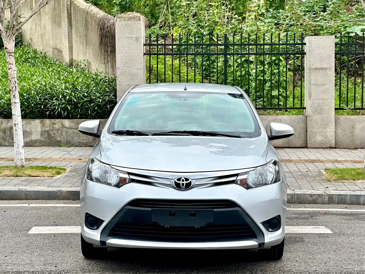 Toyota Vios 2016 1.5L Manual Zhi Zhen Xing Yao Edition фото 2