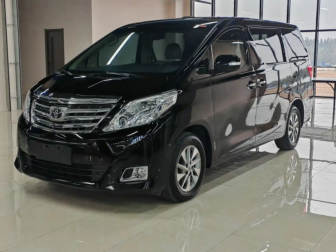 Toyota Alphard 2012 3.5L Luxury Edition