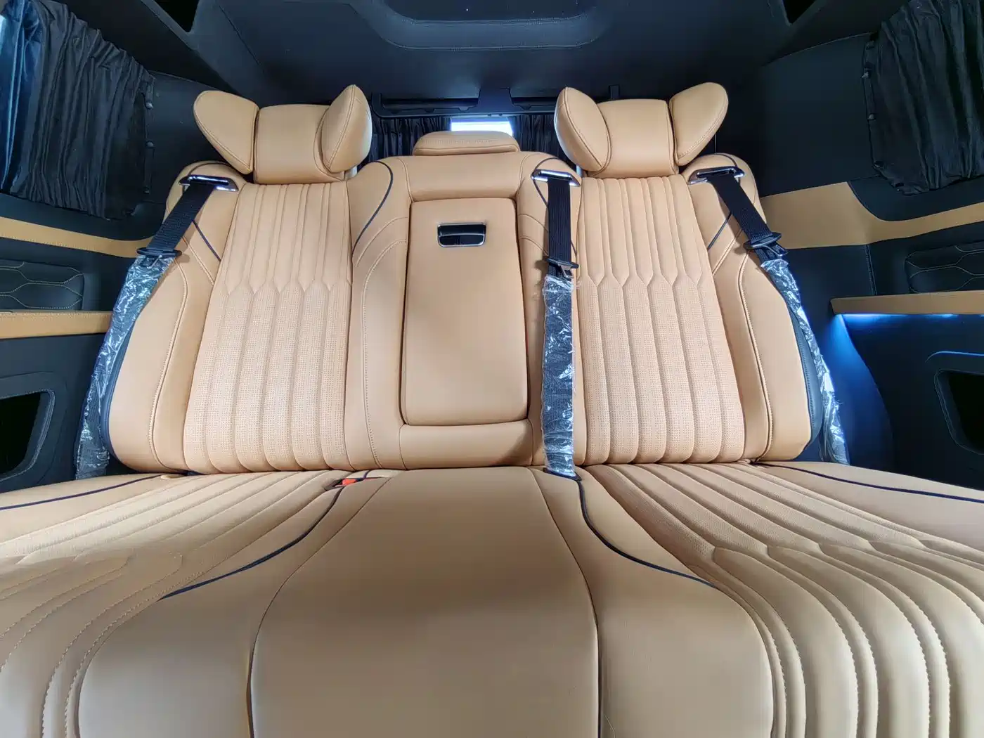 Ford Tourneo 2024 Model 2.0T Auto Supreme Plus Edition фото 20