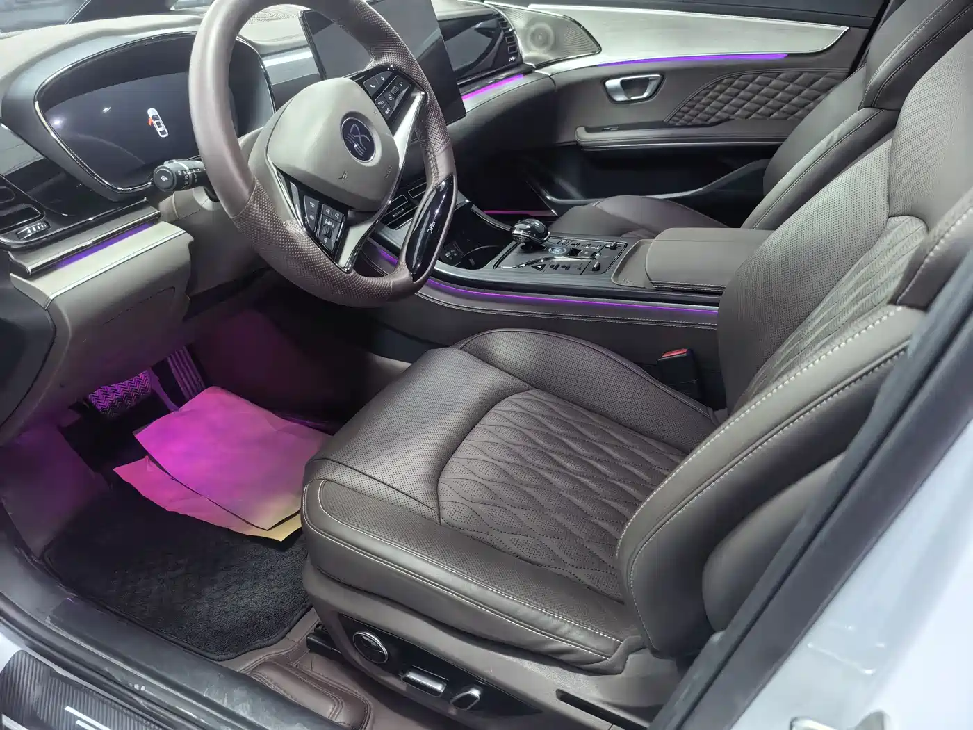 BYD Han 2023 DM-i Champion Edition 121KM Prestige фото 4