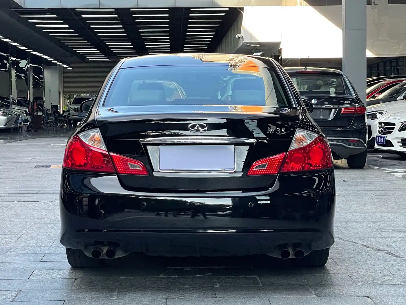 Infiniti M Series 2008 M35 Premium Edition фото 14