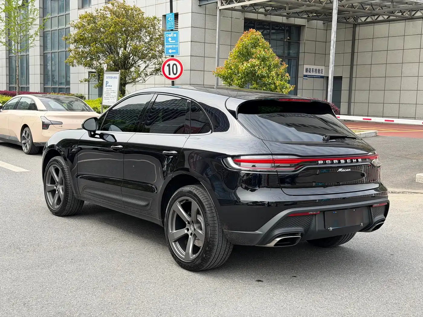 Porsche Macan 2026 Macan 2.0T Dream Pursuit Edition фото 8