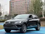 Фото 1 - Volkswagen Touareg