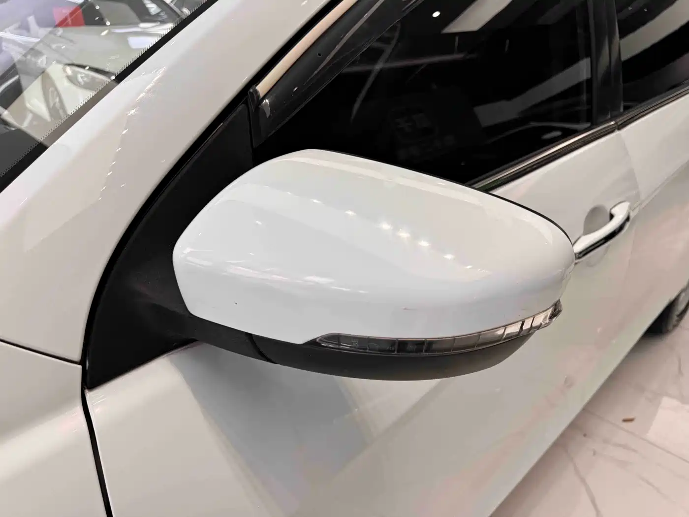 Geely Emgrand 2015 2015 Sedan 1.5L Manual Upward Edition