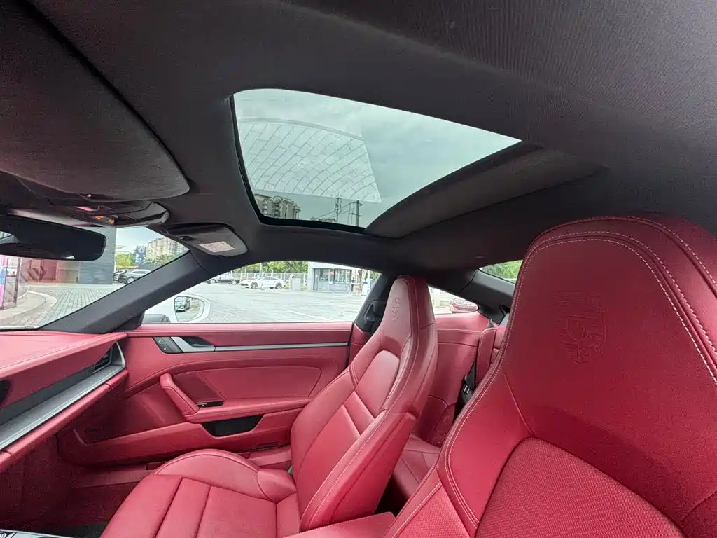 Porsche 911 2023 Carrera 3.0T фото 8