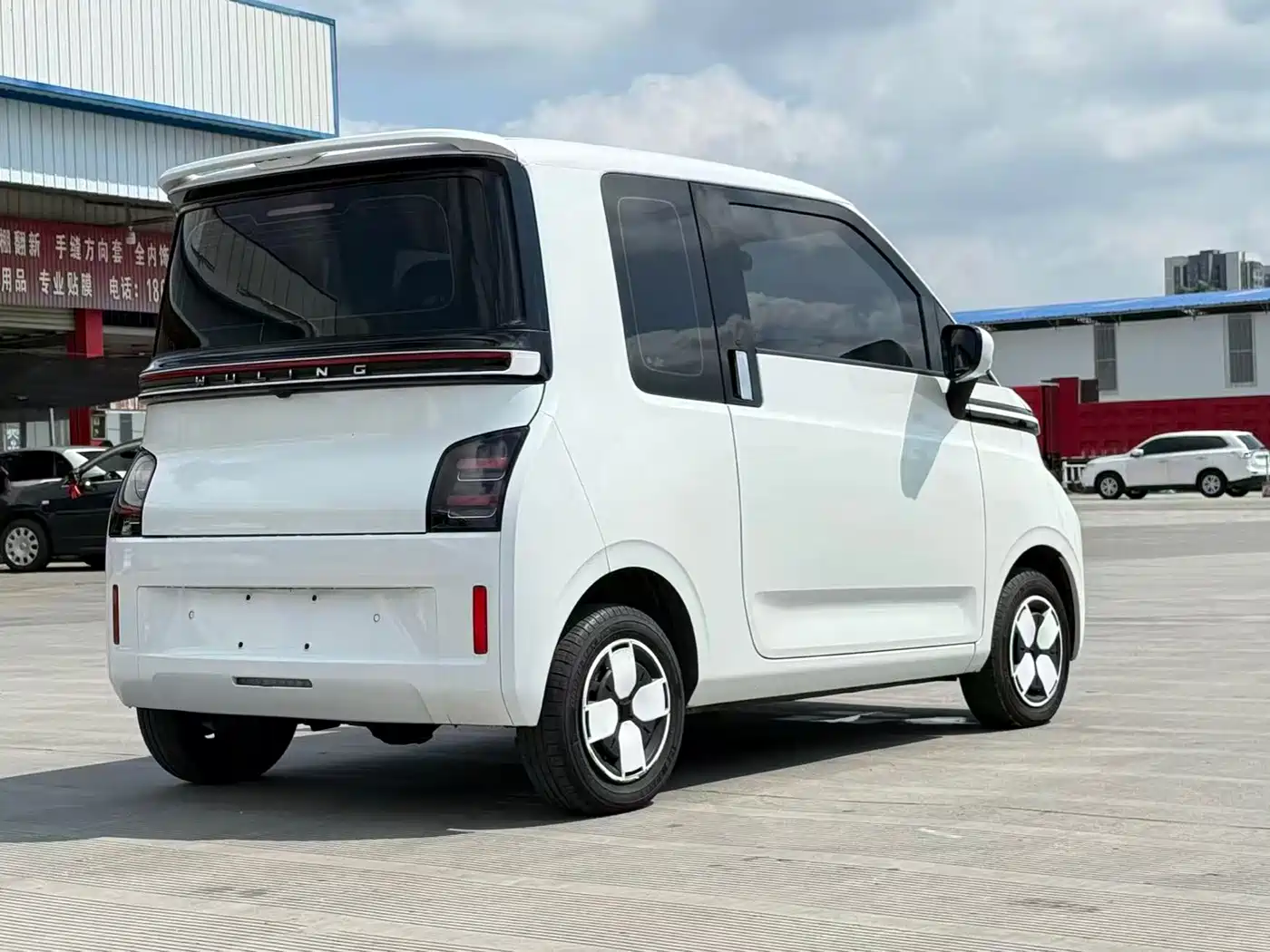 Wuling Motors Wuling Air ev 2024 2023 4-Seat Advanced Edition