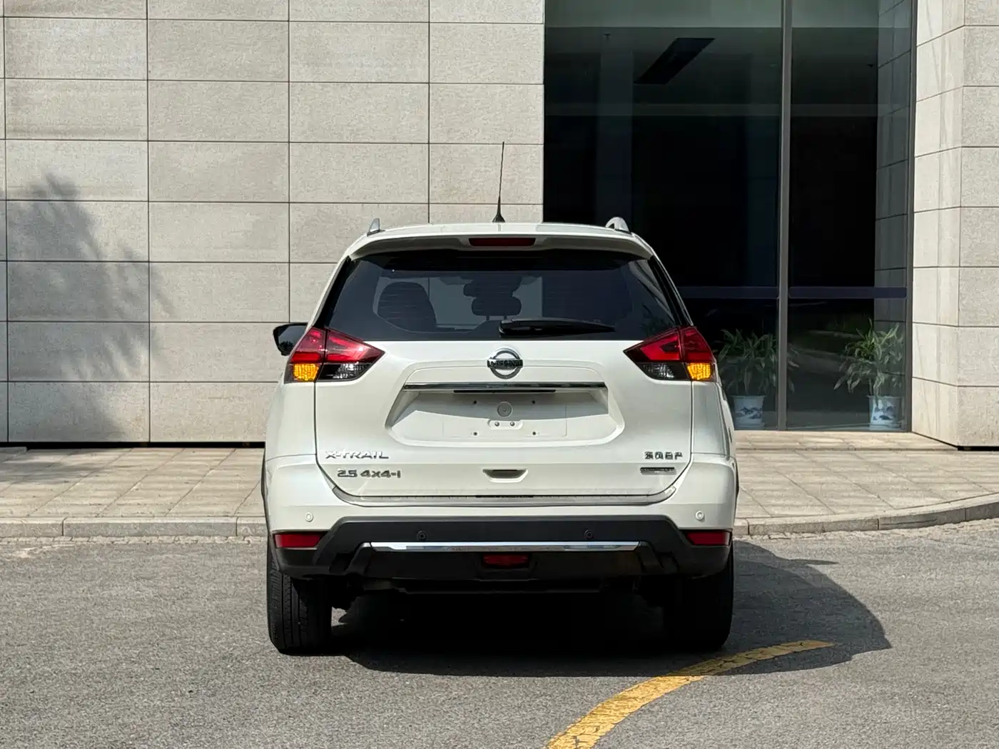 Nissan X-Trail 2019 2.5L CVT Smart Connect Luxury Edition 4WD фото 19