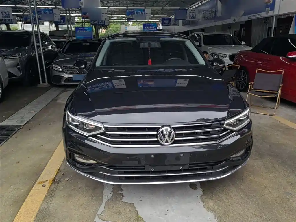 Volkswagen Magotan 2020 280TSI DSG Comfort фото 3