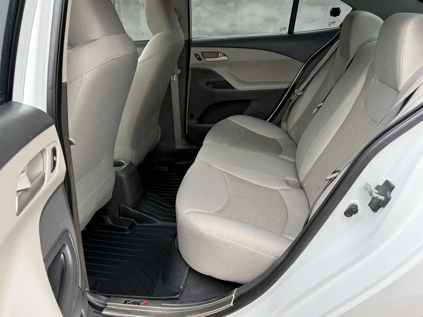 Chevrolet Sail 2016 Sail 3 1.3L Manual Comfort Sunroof Edition фото 13
